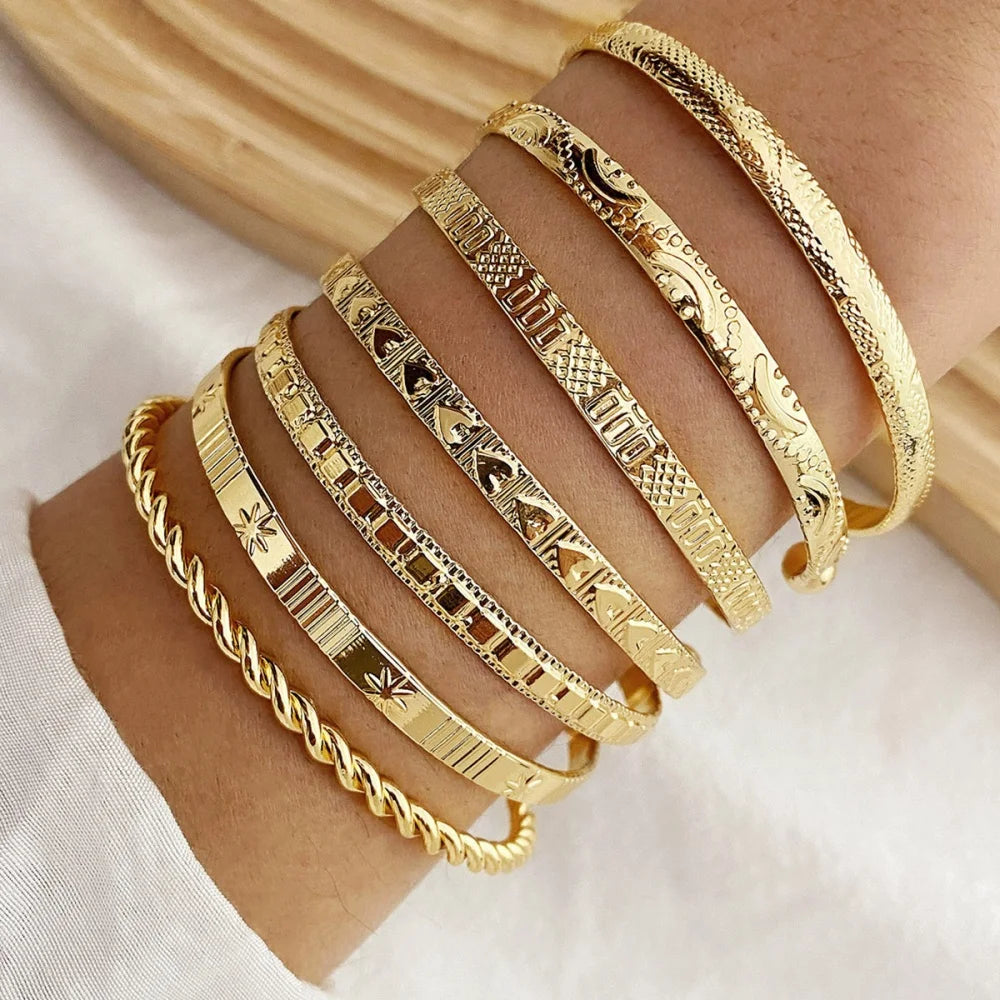 Gold Color Bracelet Set Boho Retro Thick Twist Cuban Chain Bracelet for Women 2026 Trendy Quality Jewelry Gifts Set